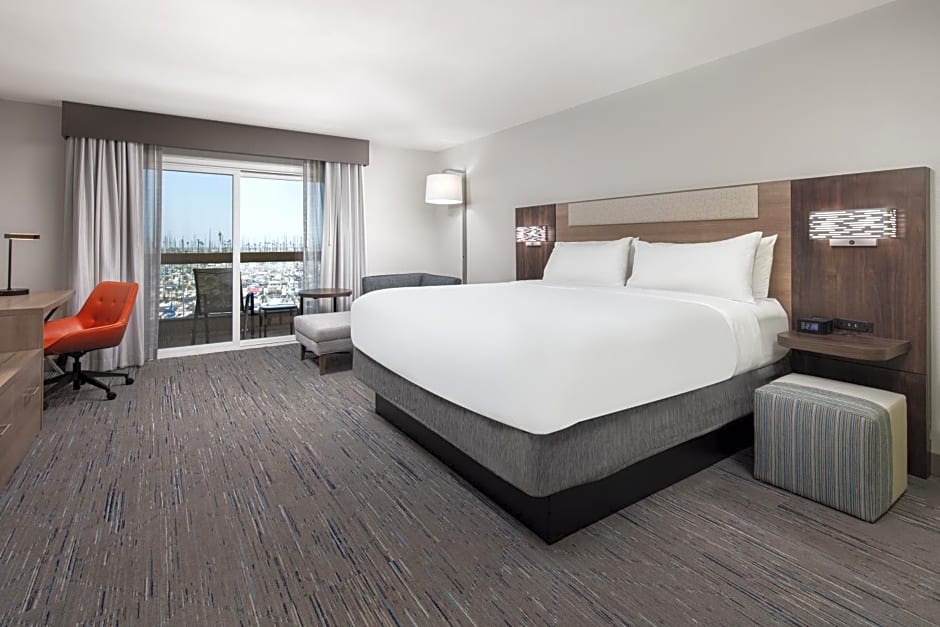 Holiday Inn Express Hotel & Suites Ventura Harbor