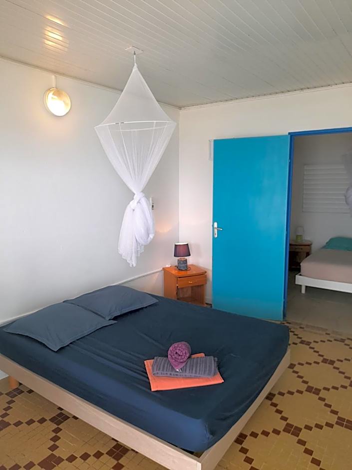 TI PARADIS DE l'ANSE FIGUIER VILLA voir site vacances en martinique