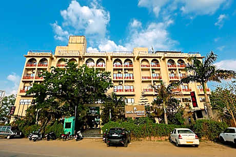 Le Roi Udaipur Hotel