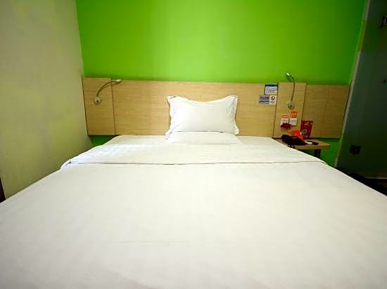 7 Days Inn Xi'an Anyuanmen Metro Station Beishaomen