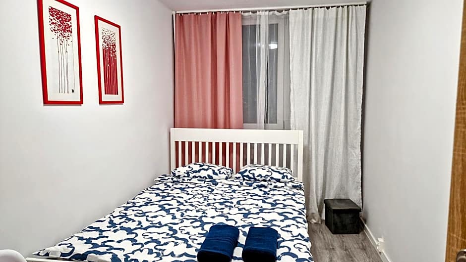 K22 Grzybowska Pokoje Centrum