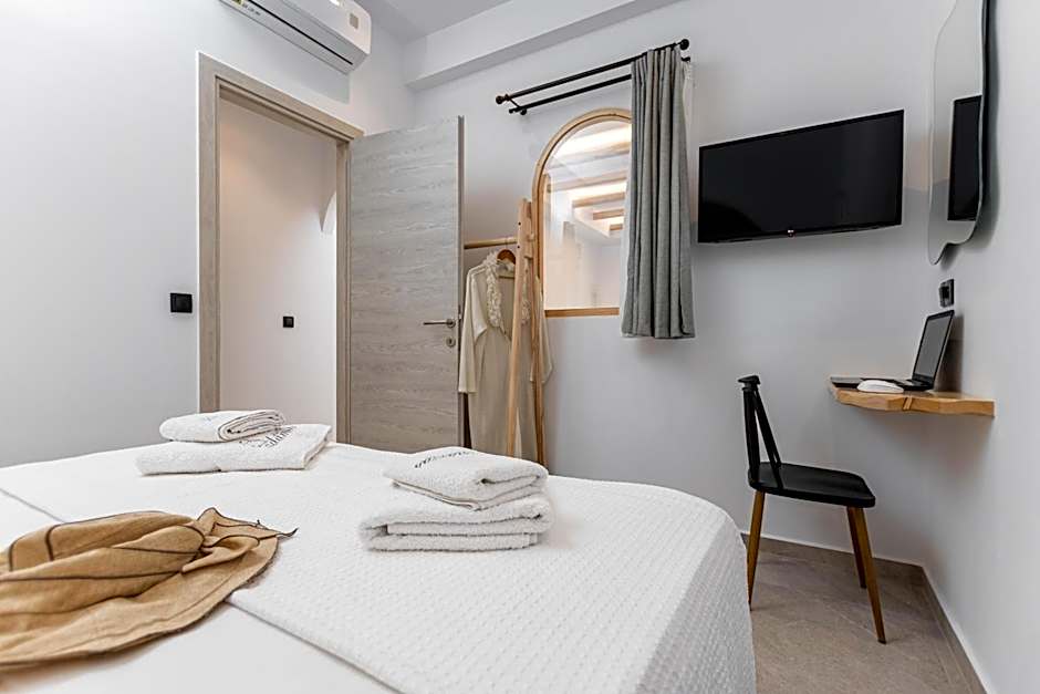 Adama's Suites Naxos