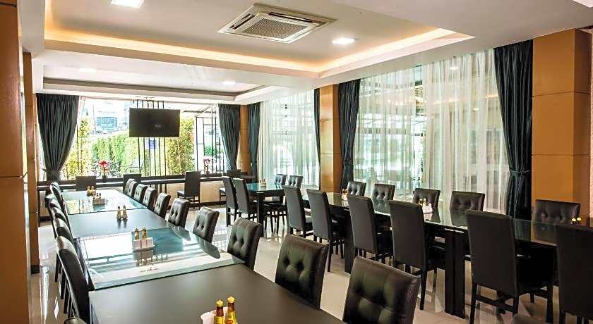 Blue Sky Residence Airport