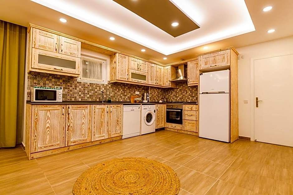 Kybele Suites