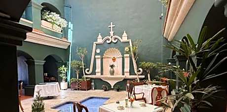 Ébano Hotel Boutique
