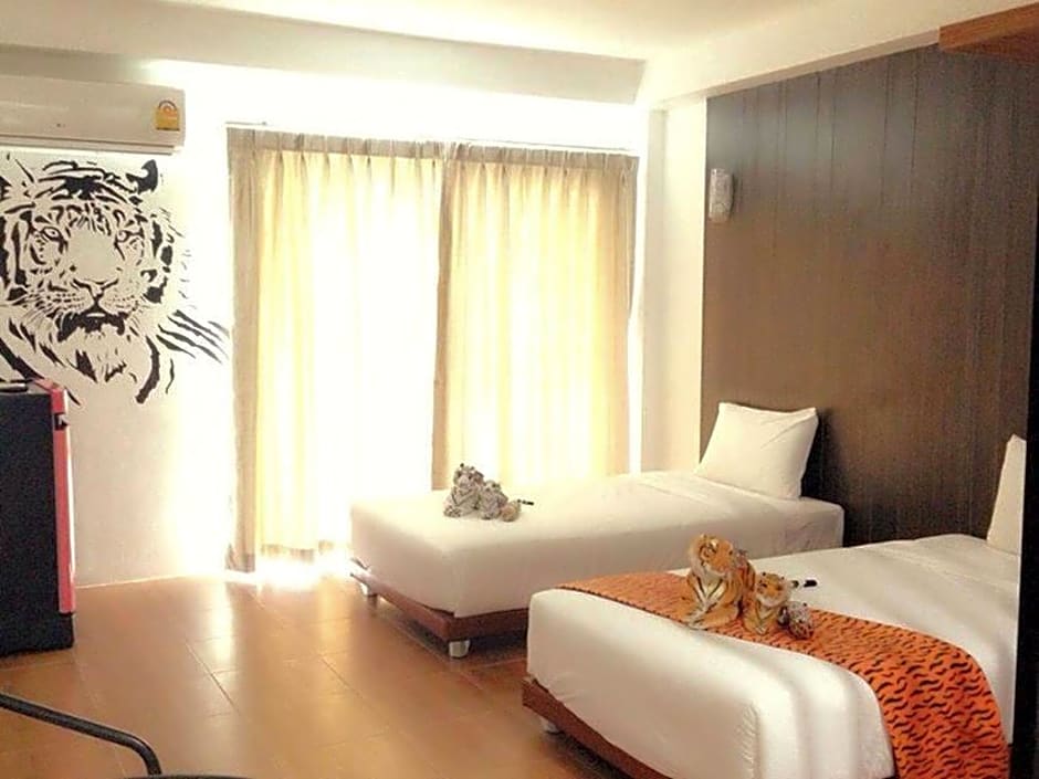 The Pride Hotel At Laemsing