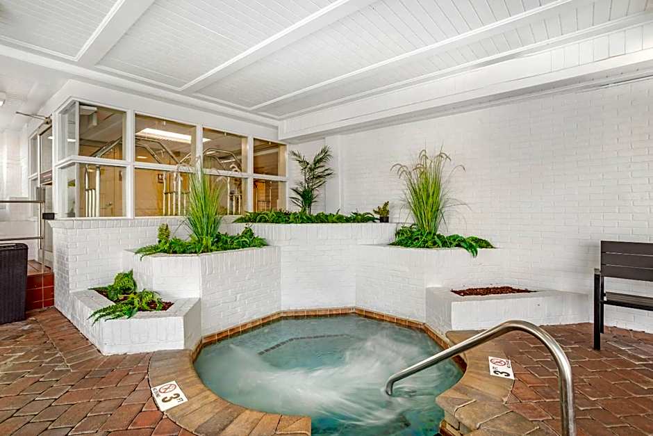 The Inn at Apple Valley, an Ascend Collection Hotel