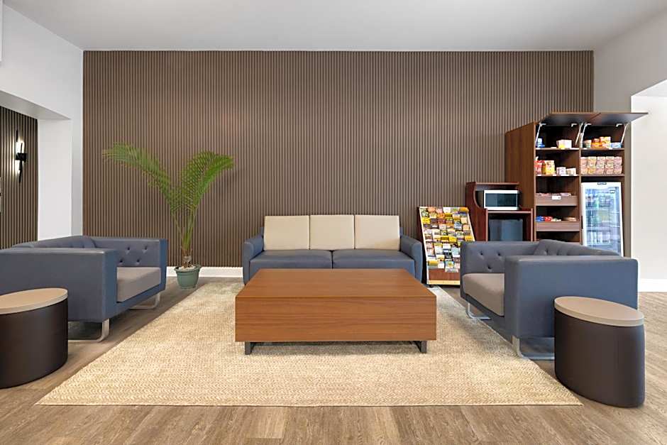 Wingate by Wyndham Dublin Near Claytor Lake State Park