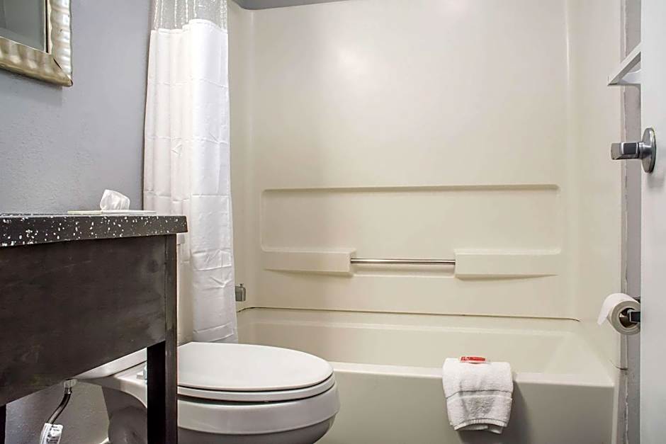 Econo Lodge Brockport