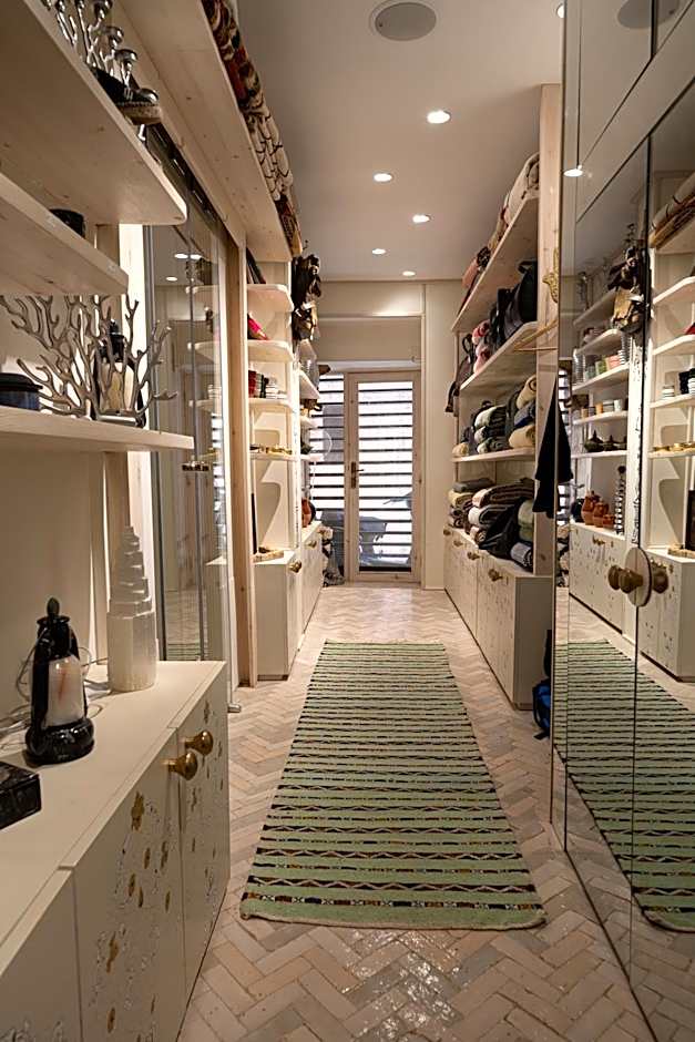 Riad Wazani Square & SPA