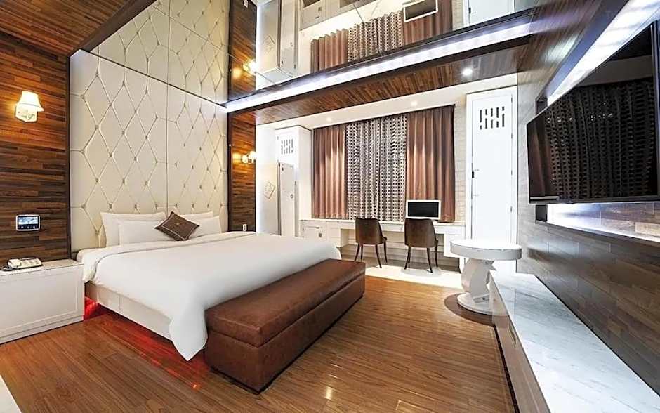 Mokpo Myeongpum Hotel
