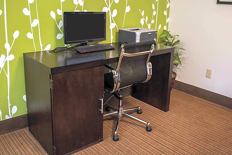 Sleep Inn & Suites Harbour Pointe