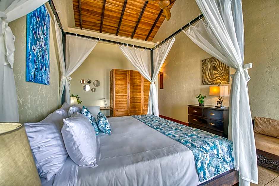 El Castillo - Adults only