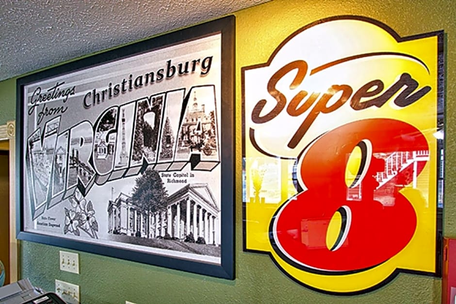 Super 8 by Wyndham Christiansburg