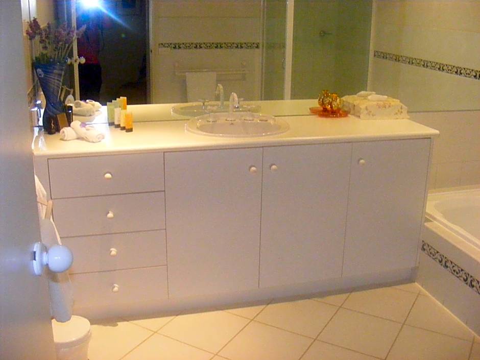 Weeroona Bed And Breakfast