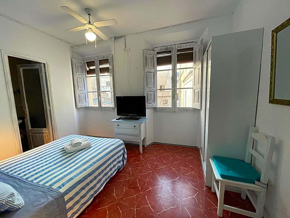 P&R hostals Can Tort