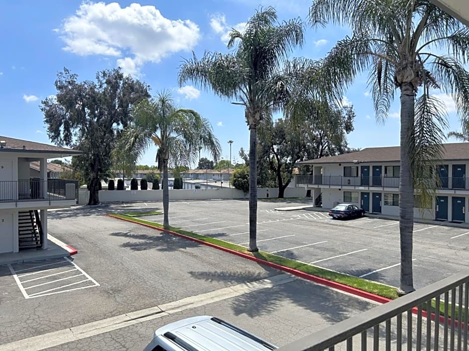 Motel 6-Stanton, CA
