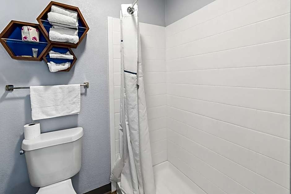 HomeTowne Studios Florence, KY-Cincinnati Airport