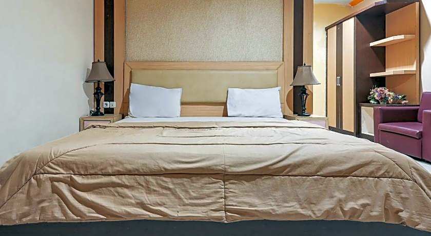 Collection O 93163 Hotel Grand Kartika