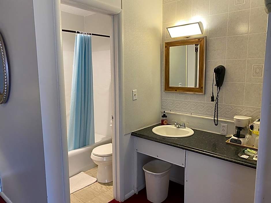 Knights Inn Fairview