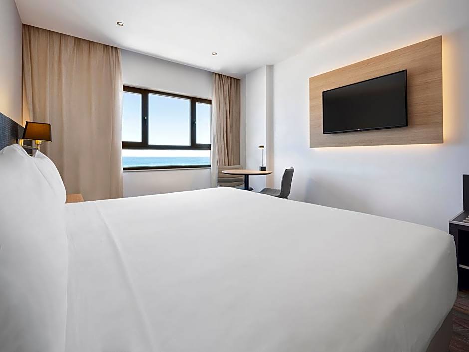 Hotel Cádiz Paseo del Mar Affiliated by Meliá