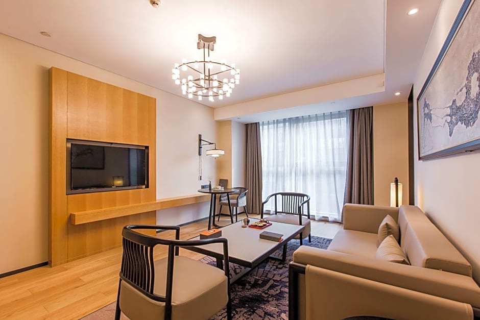 Howard Johnson by Wyndham Life ZhuoYuan Ningbo