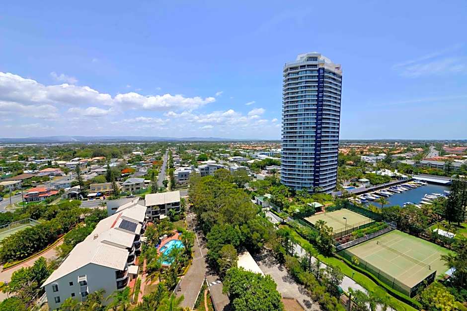 Broadwater Shores Waterfront Apartments