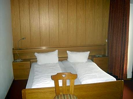 Quadruple Room with Balcony and Mountain View