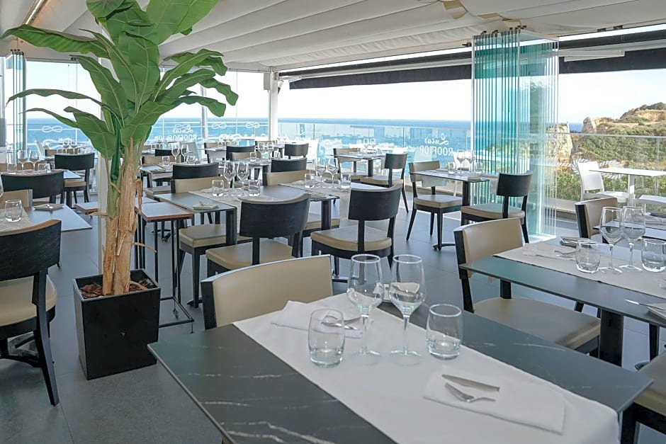 Carvi Beach Hotel