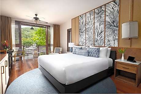 Resort View Junior Suite King Bed