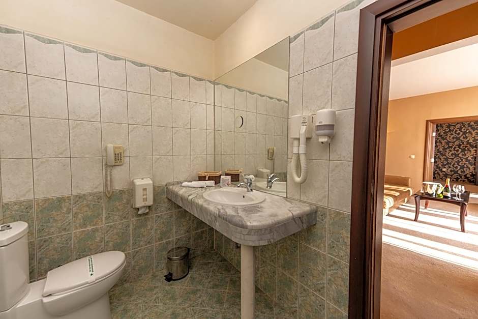 Spa Hotel Dvoretsa