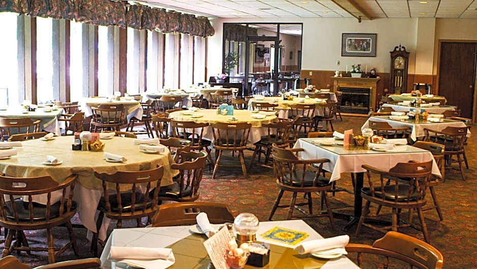 Voyageur Inn And Conference Center