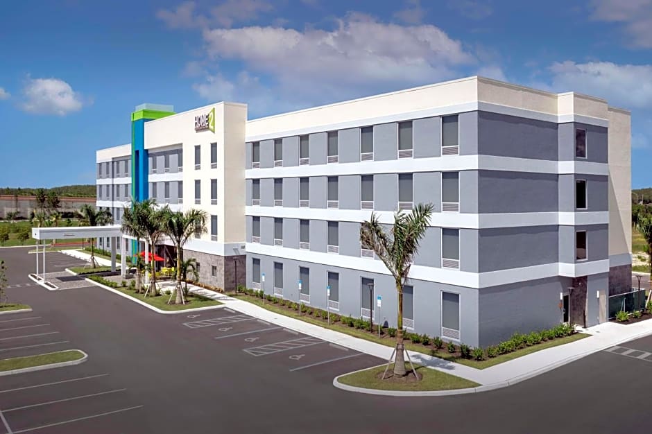 Home2 Suites by Hilton Fort Myers Airport 