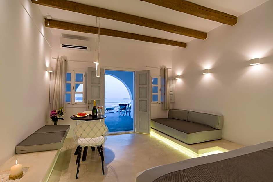 Oia Suites