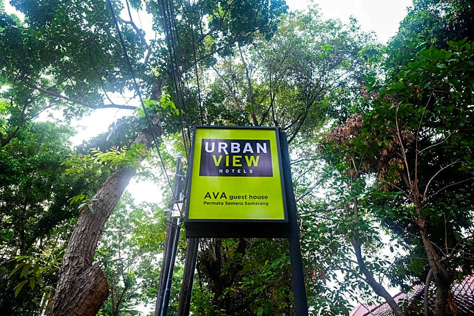 Urbanview Hotel AVA Semarang near Akademi Kepolisian Semarang by RedDoorz