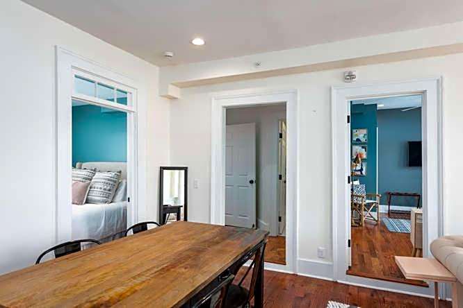 The Quarters on Spring