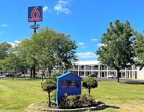 Studio 6 Suites - Lafayette, IN