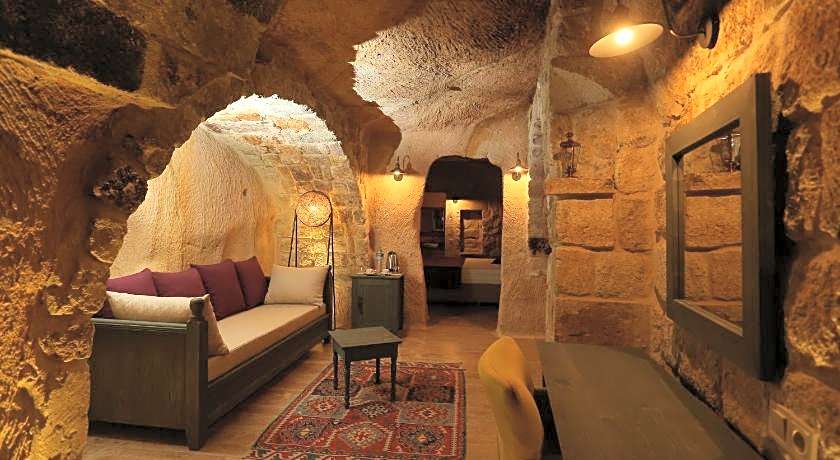 Acropolis Cave Suites