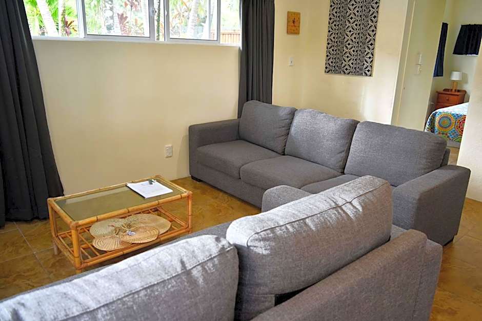 White House Apartments