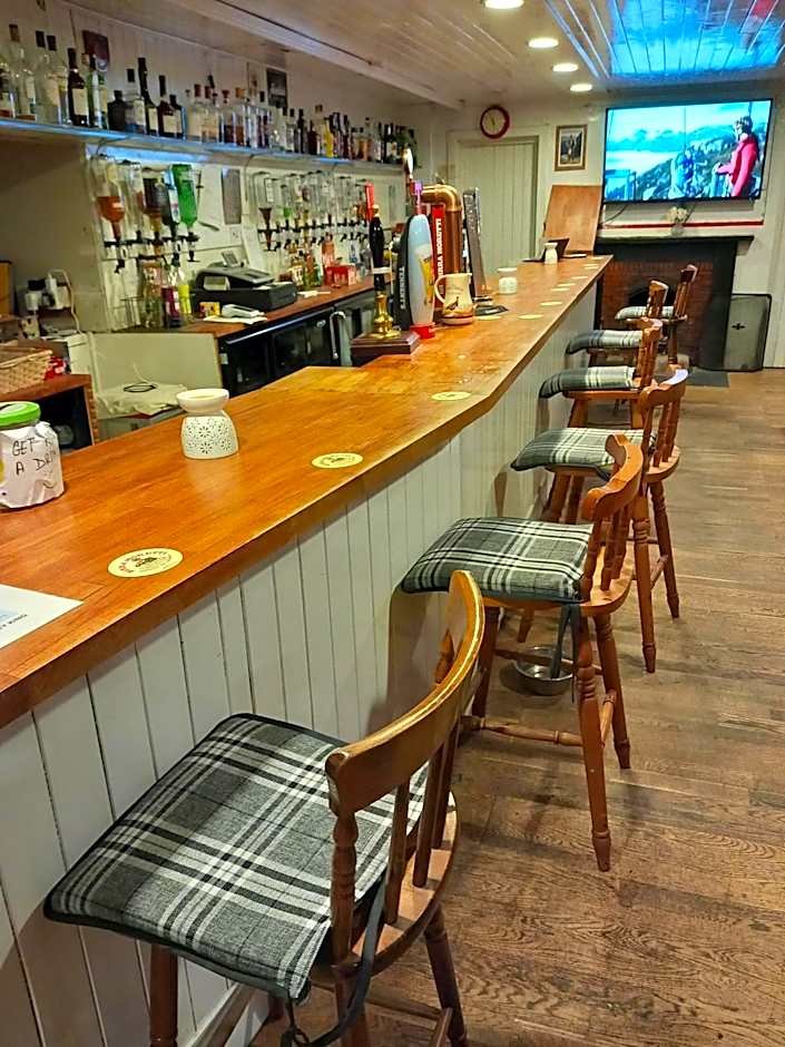 Aberdeen Arms Hotel Tarland