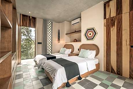 Twin Room with Balcony