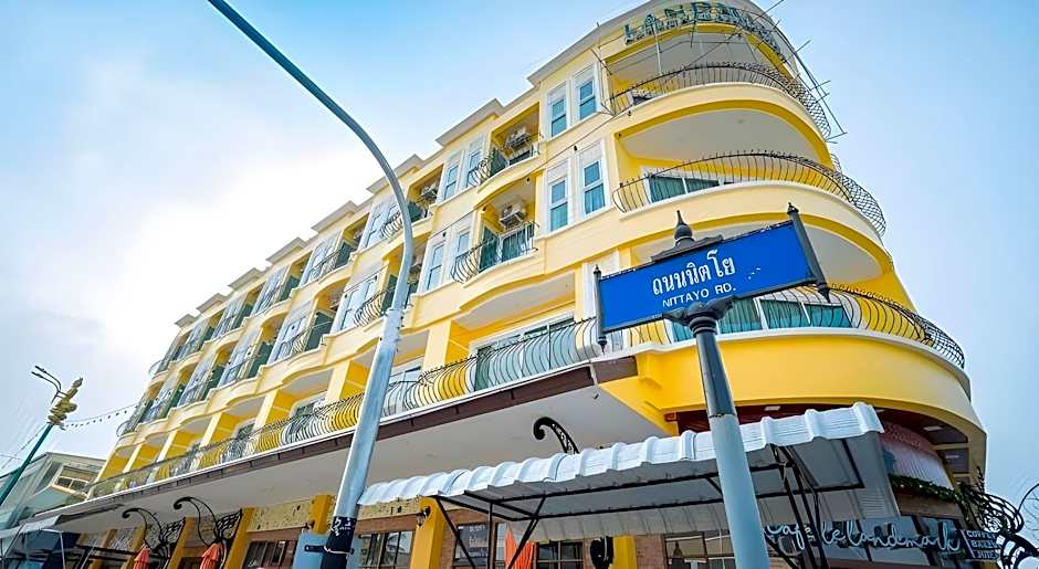 LANDMARK NAKHONPHANOM HOTEL