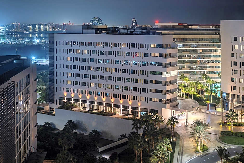 Staybridge Suites Yas Island Abu Dhabi By IHG