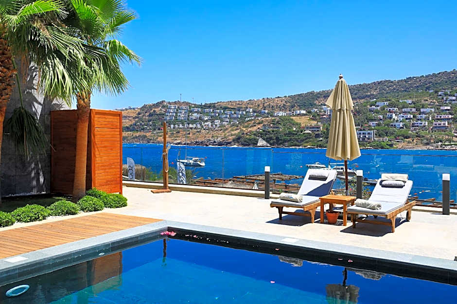 Mare Deluxe Residences  & Villas