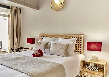 Deluxe Double or Twin Room with Sea View