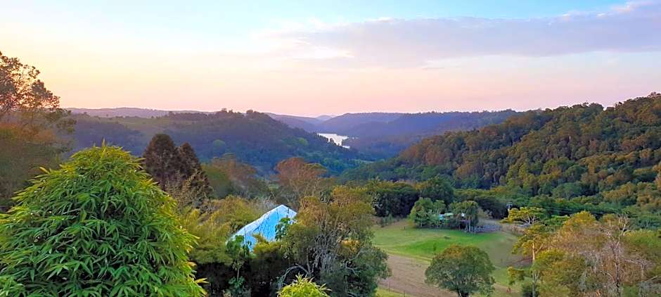 Maleny Tropical Retreat