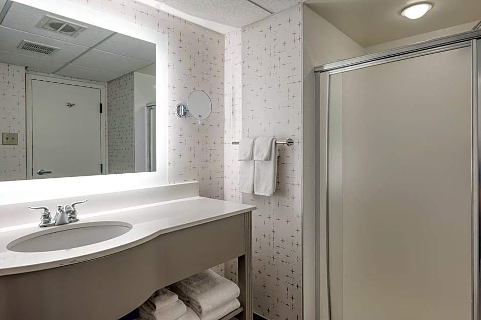 Crowne Plaza Indianapolis-Airport By IHG