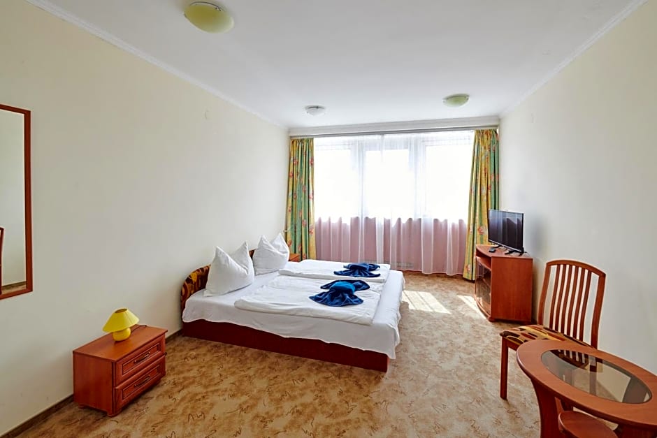 Retro Lido - Vonyarcvashegy