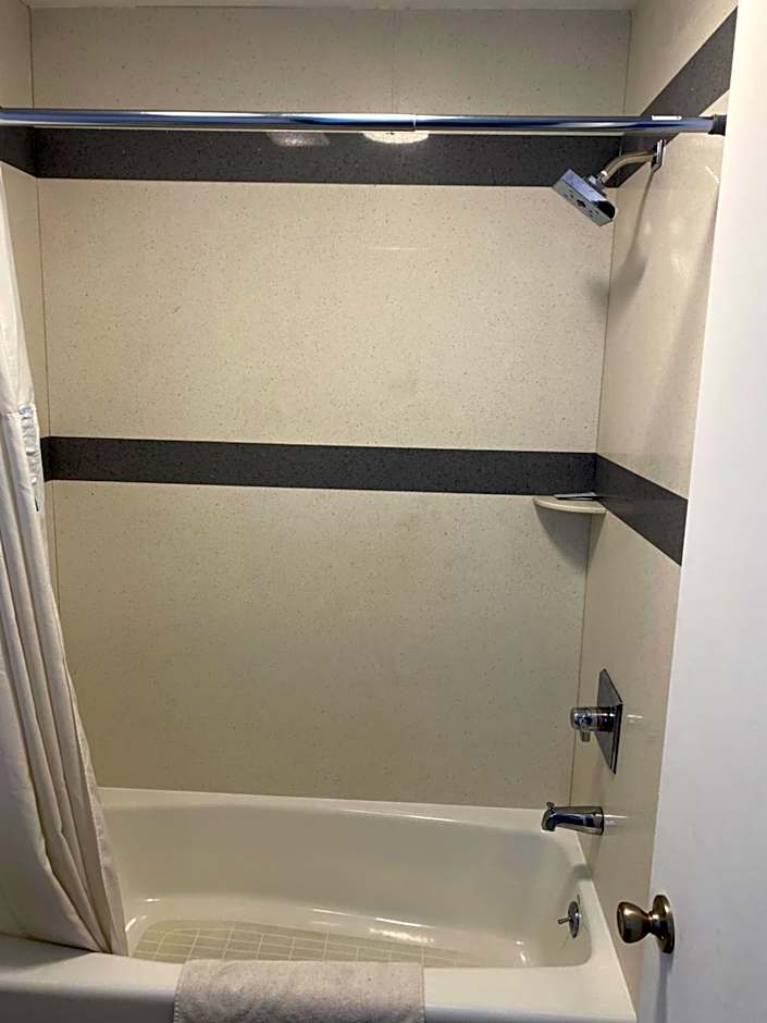 Golden West Manor Motel