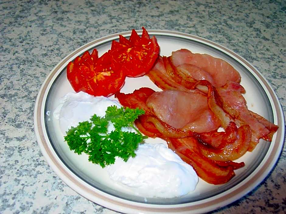 Anchors Aweigh - Adult Guests Only